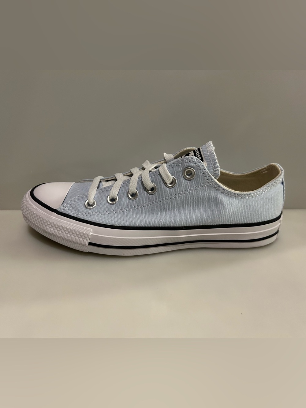 New Converse Women’s Chuck Taylor All Stars Ox Blue Sneakers - Size 8 / EU39 NIB